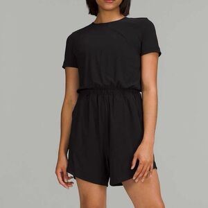 Lululemon Lightweight High-Neck Romper in Black Size 4